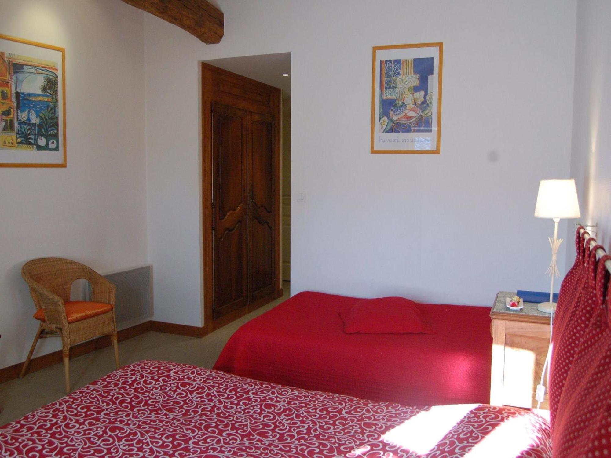Hotel Du Donjon Aulnay  Szoba fotó