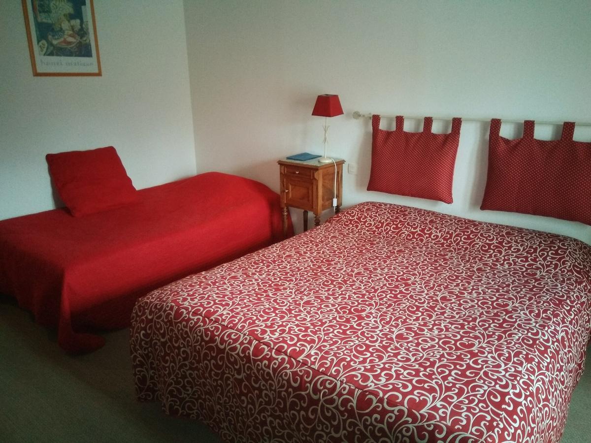 Hotel Du Donjon Aulnay  Kültér fotó