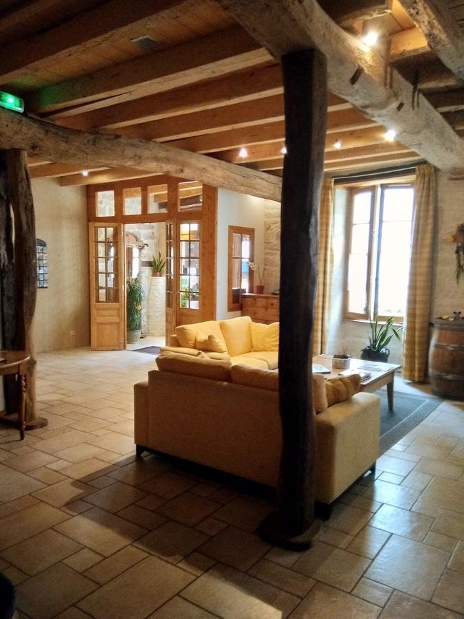 Hotel Du Donjon Aulnay  Kültér fotó